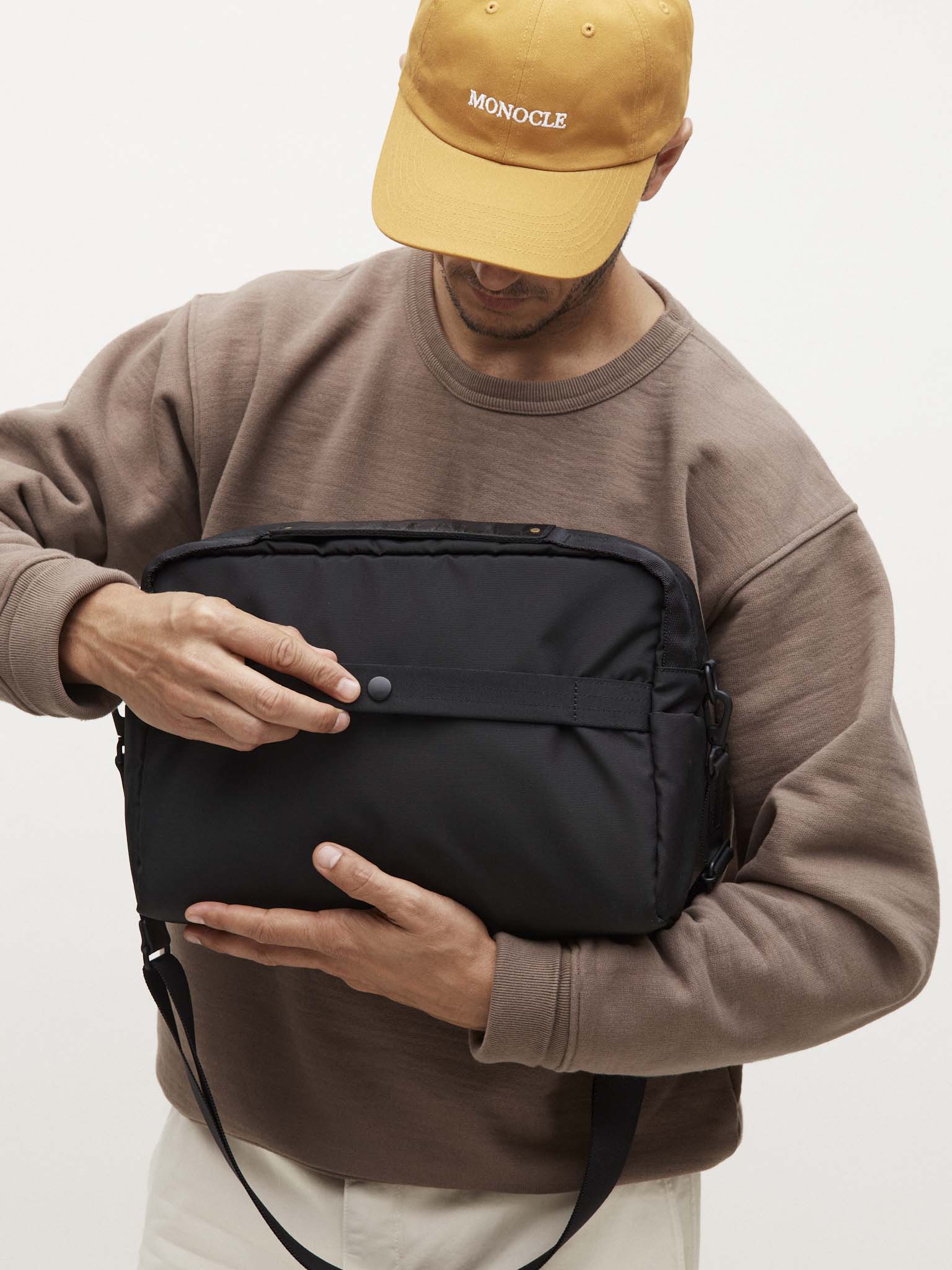 Shoulder bag - black - Shop - Monocle